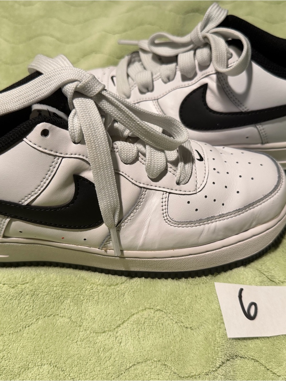 Nike White and Black Low-Top Sneakers